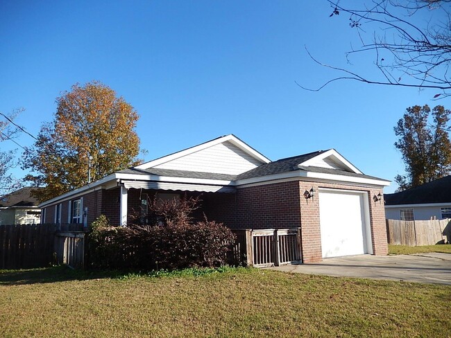 Photo - 600 Ponderosa Cir House