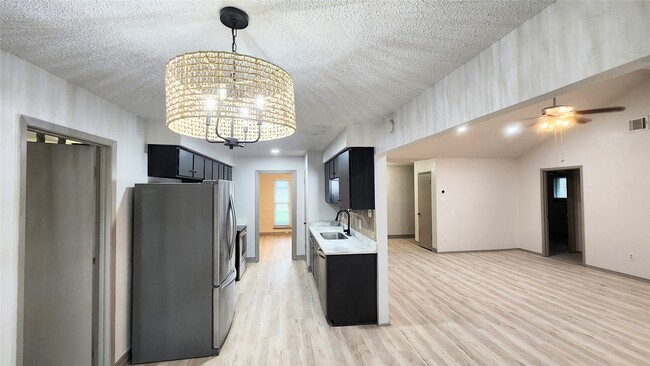 Photo - 22422 Deville Dr