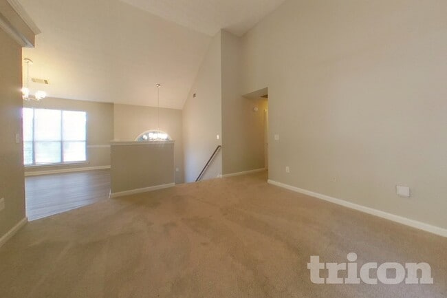 50 Tufts Cir