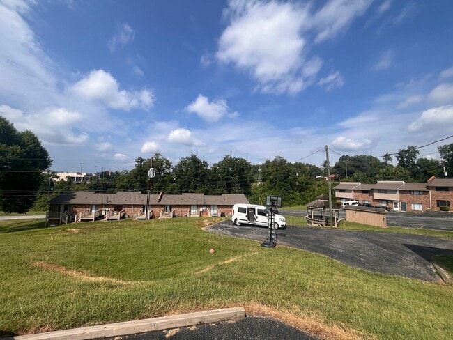 Stonybrook Apartments