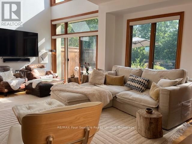 Photo - 224 Blueski George Crescent