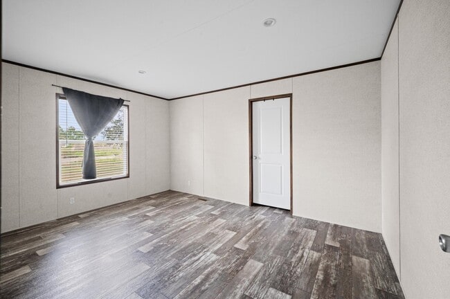 Building Photo - 423 Silliman St