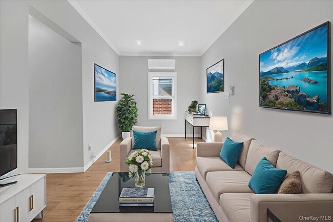 Photo - 216 Pugsley Ave