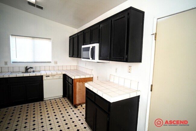 Photo - Darling Home in SW!