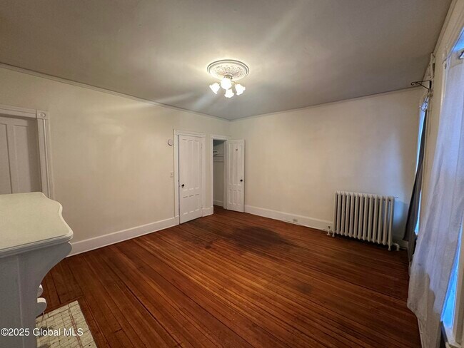 39 S Lake Ave Unit #4