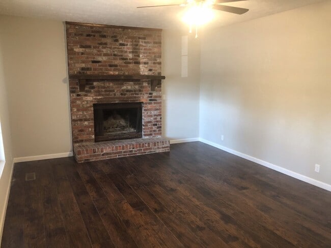 Photo - For Rent