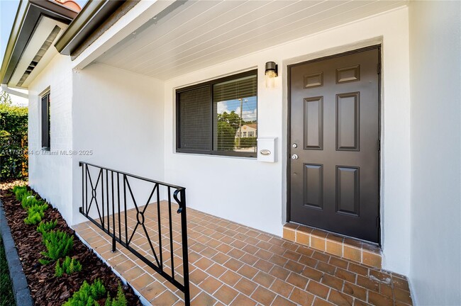 Photo - 2340 SW 16th St