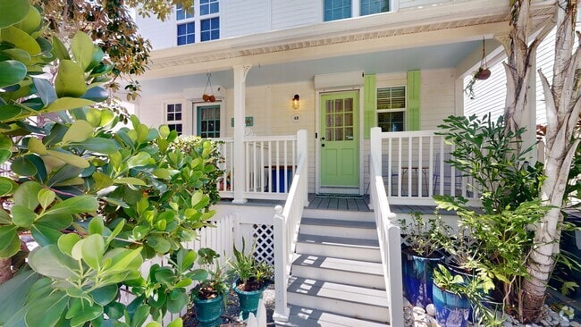 Building Photo - $3,700/mo - Furnished 2-Bed/1.5-Bath Townh... Rental