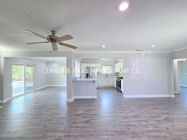 Photo - 11937 Hercules St