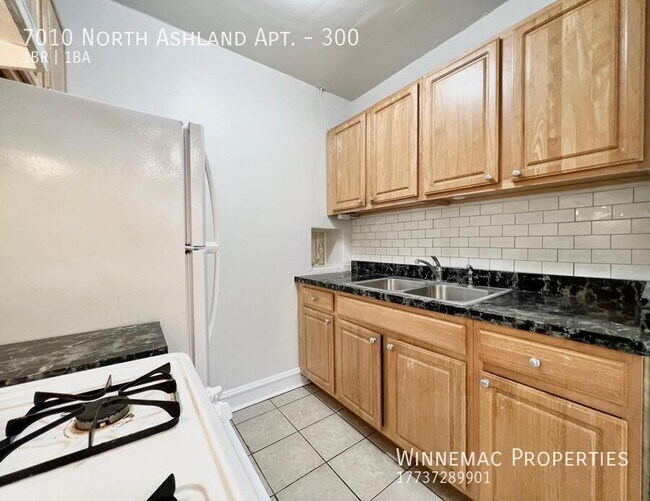 Photo - 7010 N Ashland Ave Unit 300
