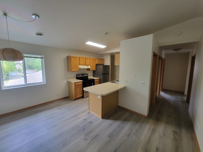 Building Photo - 118 W Windsor Ave Unit 118 W Windsor Rental