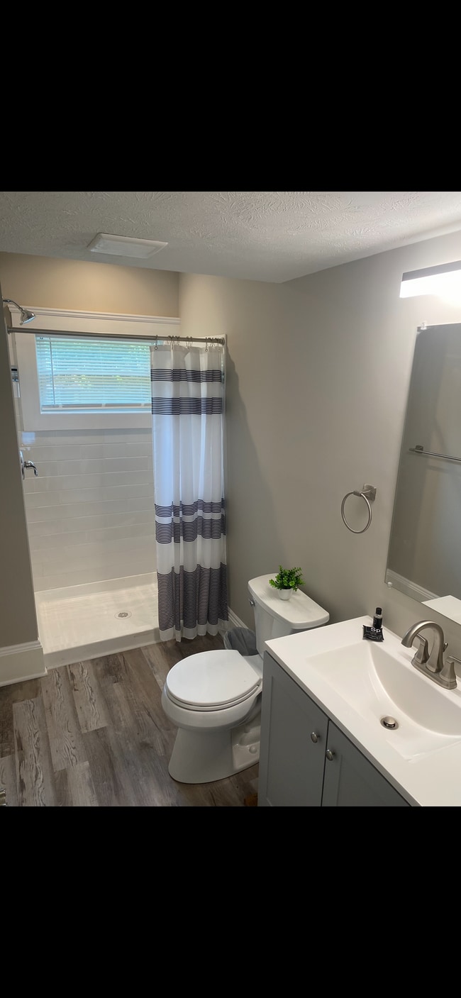 Photo - 10608 Lee Ave Unit 10610 Lee Ave