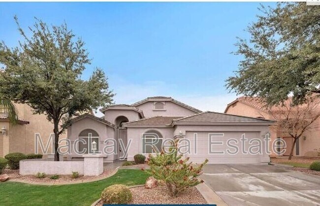 Photo - 4206 E Redwood Ln