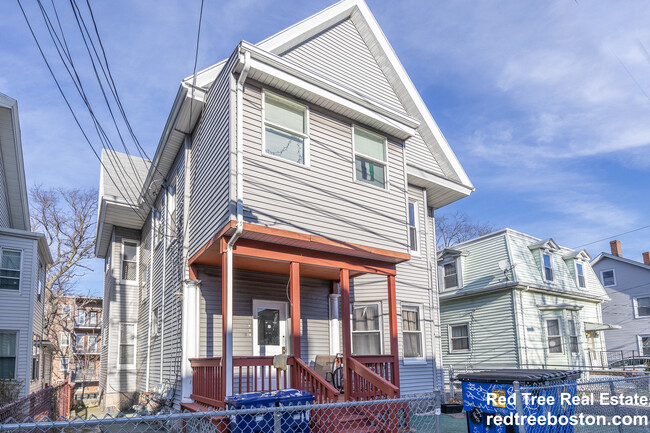 Building Photo - 18 Greylock Rd Unit 3 Rental