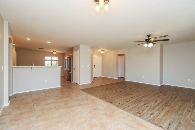 Photo - 9300 E Fairbrook St