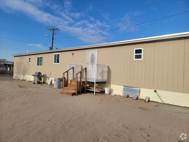 Building Photo - Charming 3 bedroom, 2 bath mobile home in ...