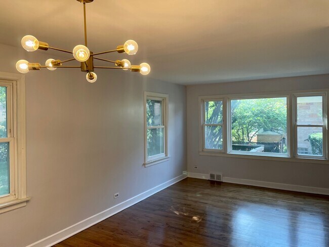 Photo - 1122 N Harlem Ave