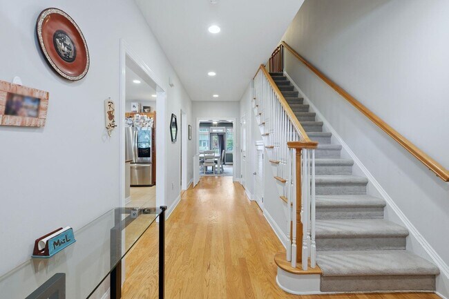 6 Intrepid Ct