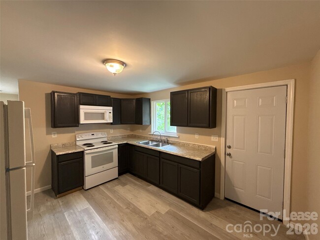 Photo - 2700 Capitol Dr Unit 2