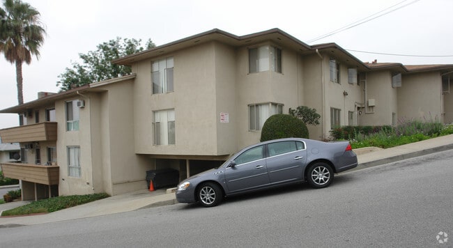 Amberwood Apartments