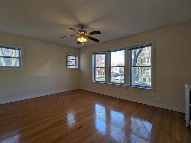 Photo - 1919 W Winona St Unit 1