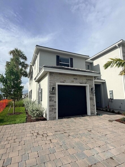 Photo - 147 Lakeside Lndg Ct