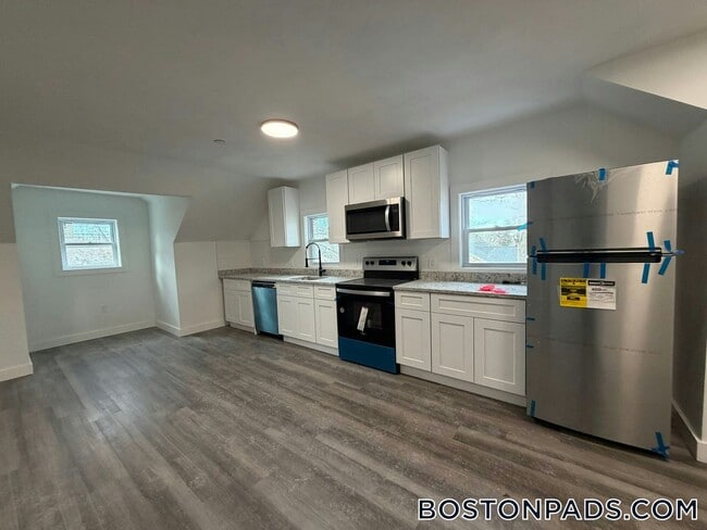 Photo - 197 S Main St Unidad 5