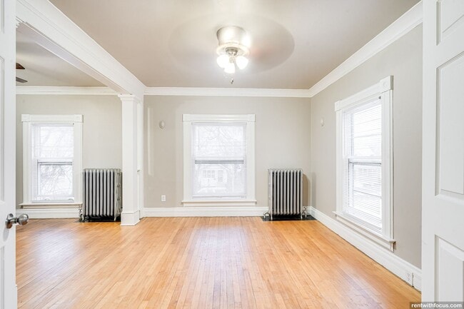 Photo - 407 E Irving Ave Unidad 407A