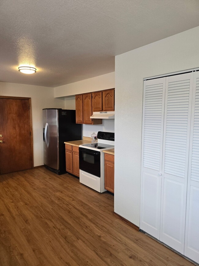 7375 W Bridle Trail