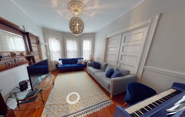 Photo - 107 Oxford St Unit 1