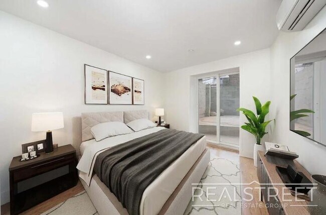 Photo - South 4th Street Unidad 1A