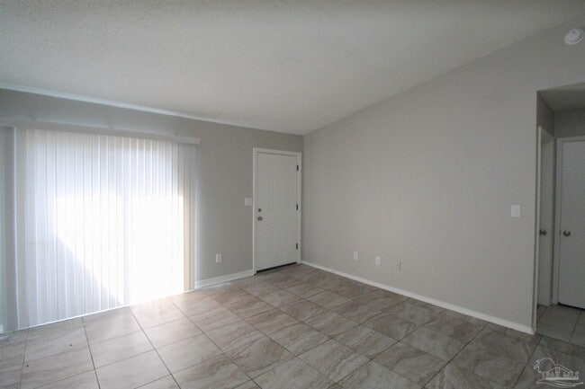 Photo - 6810 Tiki Ln