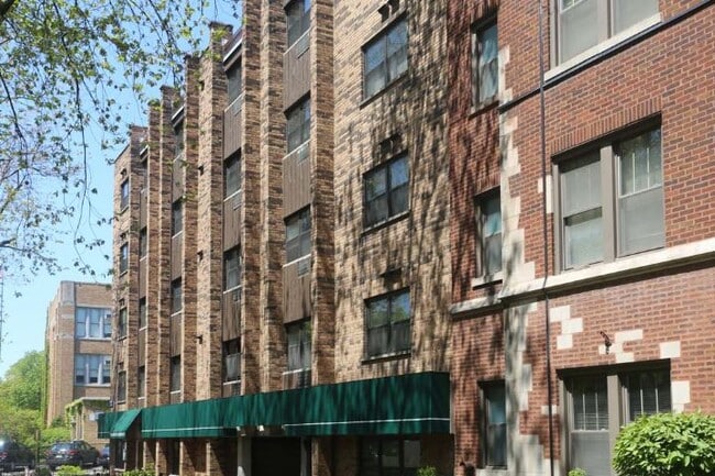 Building Photo - 665 W Wrightwood Rental