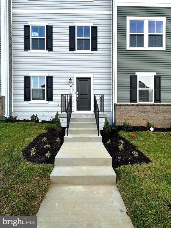 Photo - 271 Swan Fld Ave