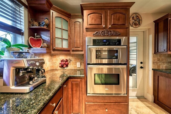 Photo - 5826 SW 17th St