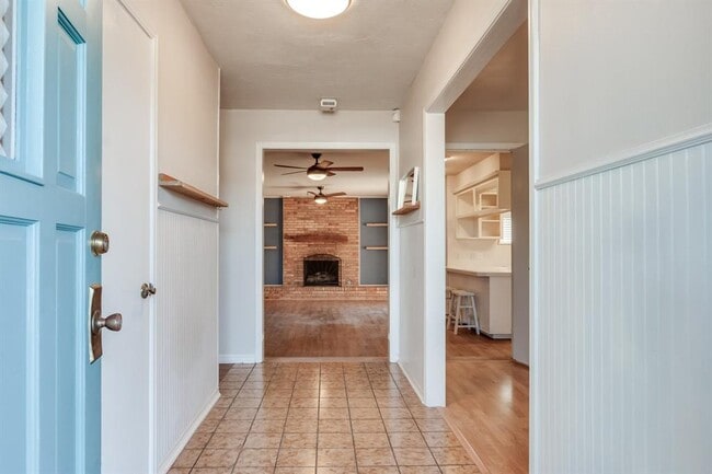 Photo - 11208 Surrey Hills Blvd