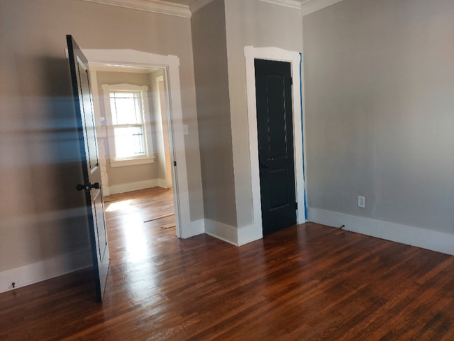 Photo - 1553 E McLemore Ave