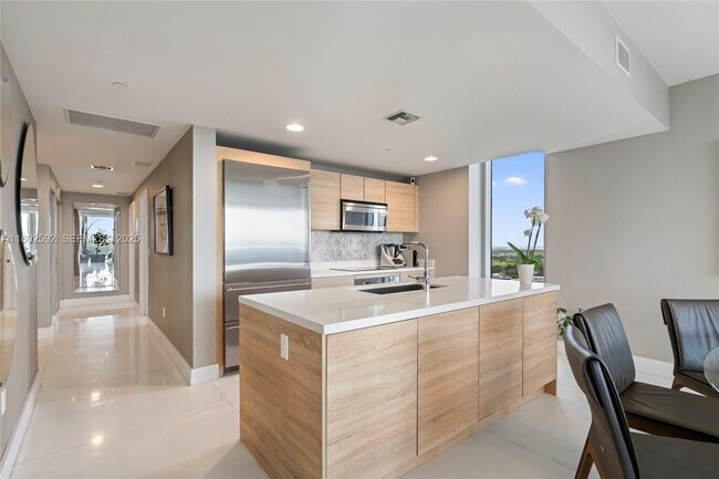 Photo - 16385 Biscayne Blvd Unit 2715