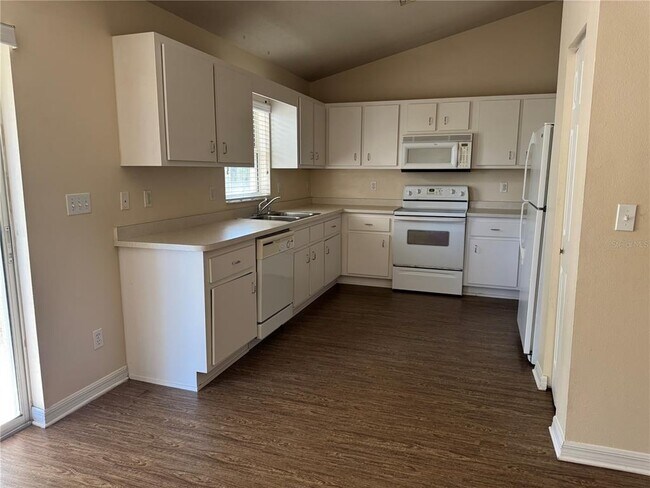 Photo - 4015 SW 130th Pl