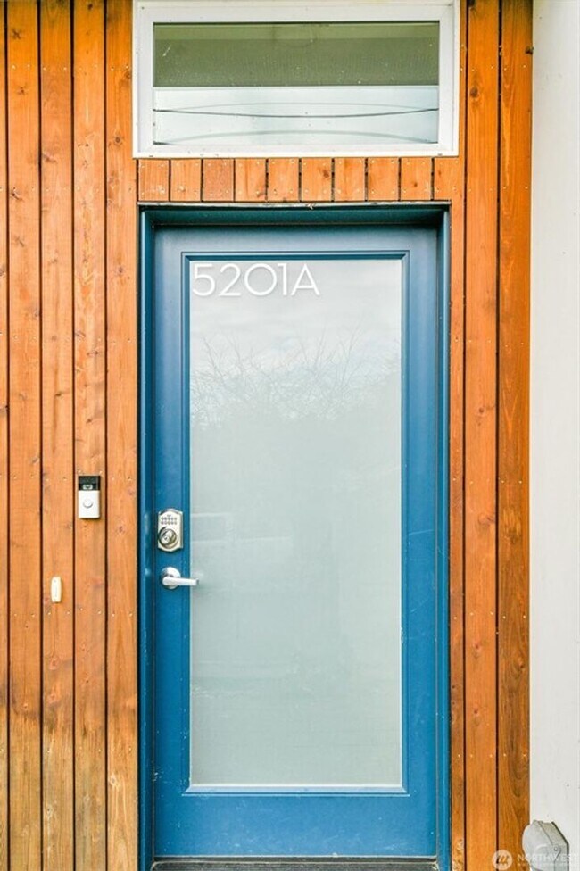 Photo - Spacious 8-Bedroom in Ravenna – Centrally Located Near UW and U Village