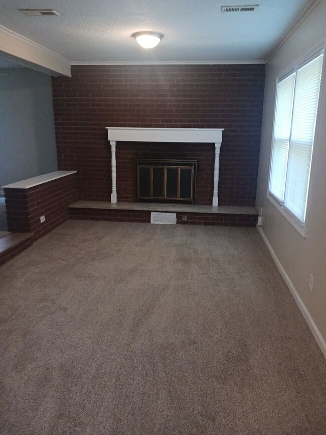 Photo - 3bdr/1.5bth house in Raytown, MO