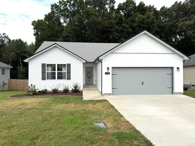 Building Photo - 750 Gleason Dr