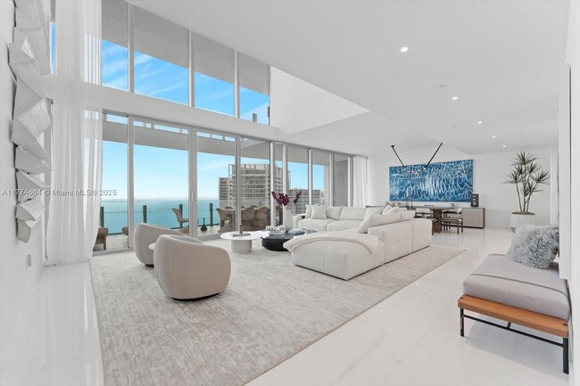 Building Photo - 300 Biscayne Blvd Way Unit 5002 Rental