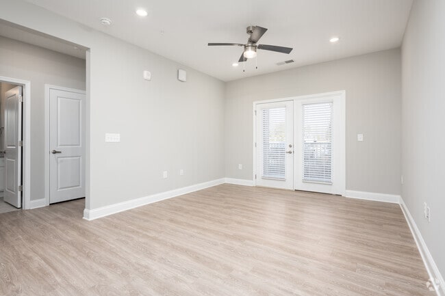 Middle Fork - Living Room