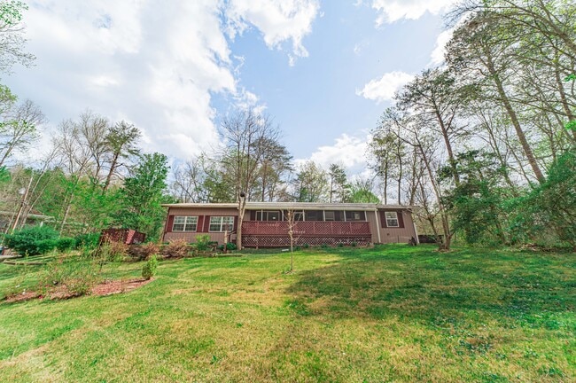 Photo - 1748 Paulas Huskey Cir