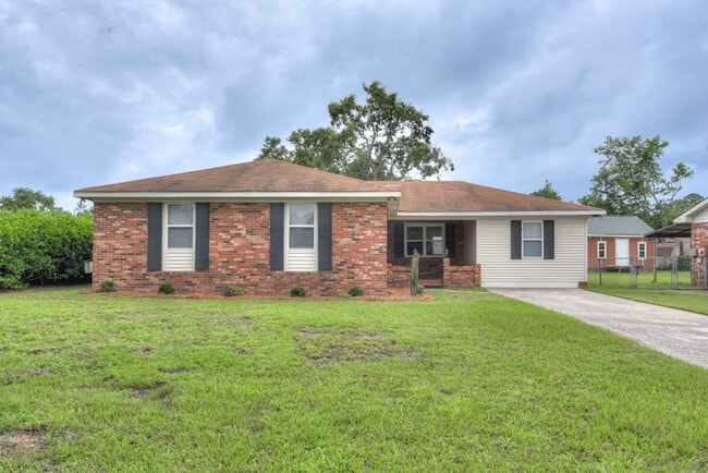 Building Photo - 250 Almon Ct