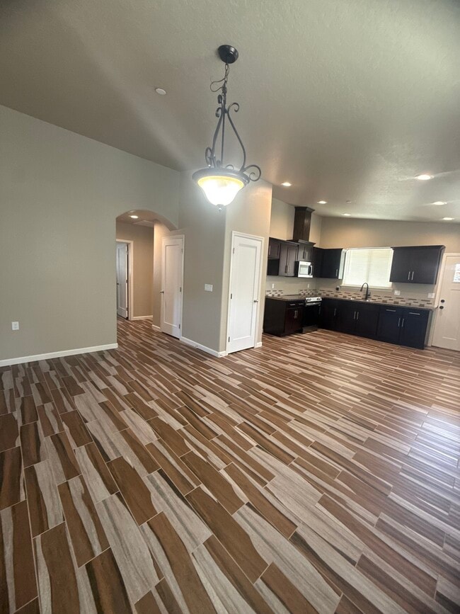 Photo - 16831 Hill Dr