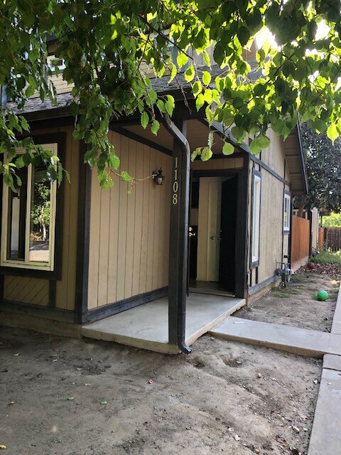 BB - 1108-1110 S. Edison Street - BB - 1108-1110 S. Edison Street Apartment Unit 1108