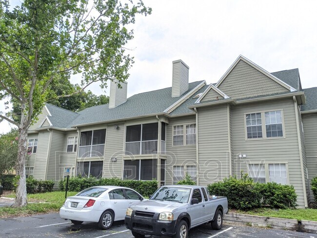 Building Photo - 6106 Westgate Dr Unit Apt 202