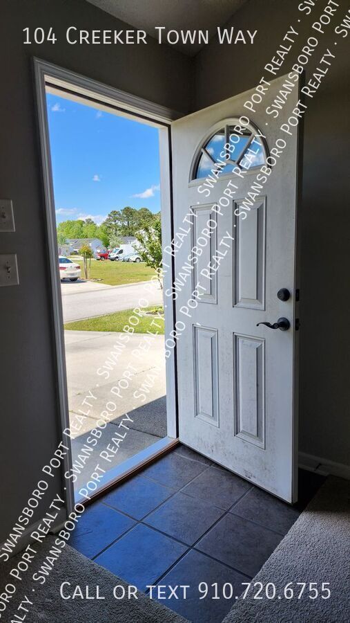 Photo - 104 Creeker Town Way